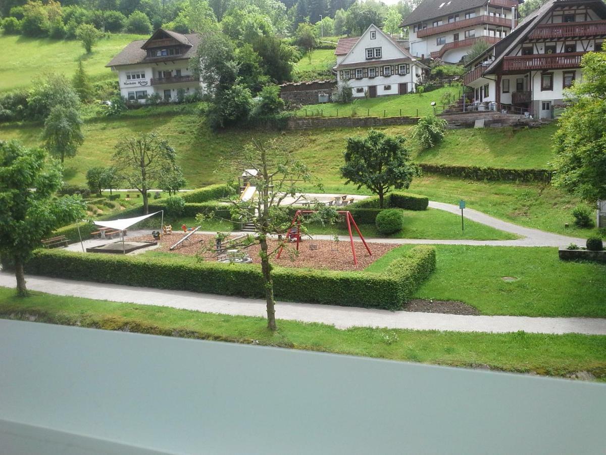 Апартаменти Haus Laetsch Бад-Петерсталь-Ґрісбах Екстер'єр фото